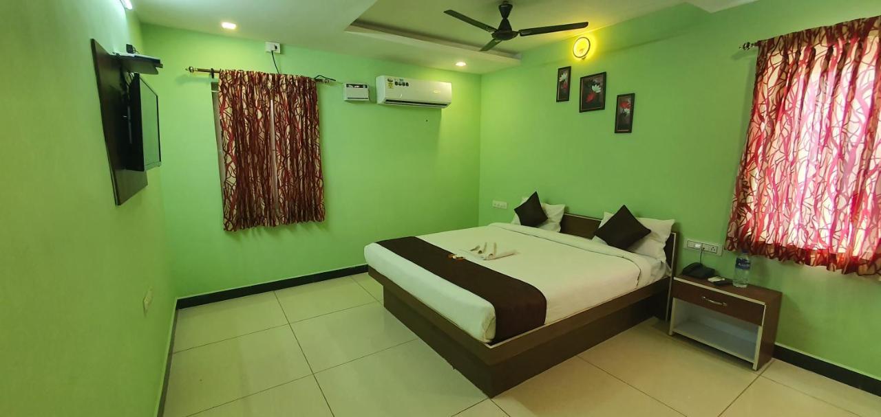 Jr Guest Home Coimbatore Buitenkant foto