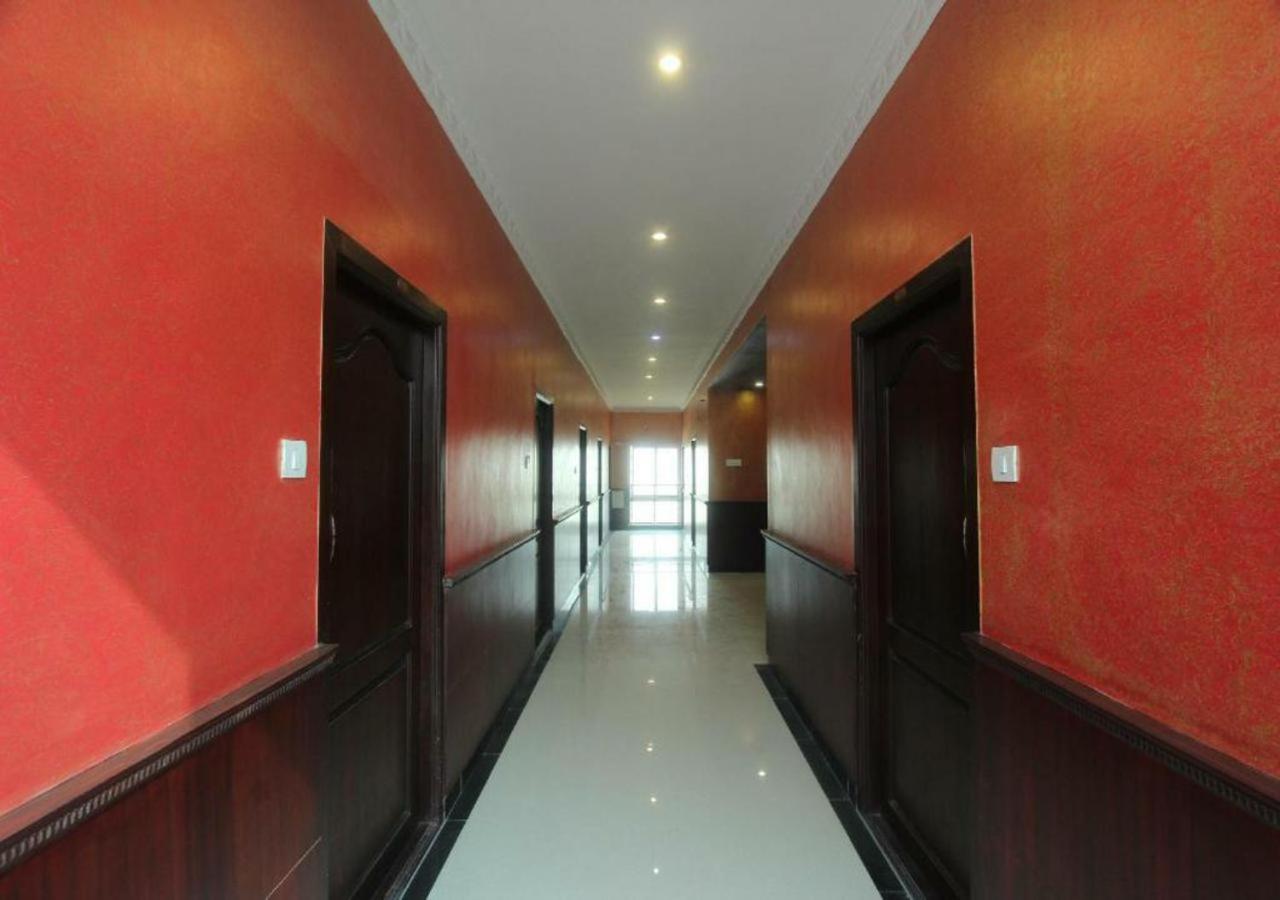 Jr Guest Home Coimbatore Buitenkant foto